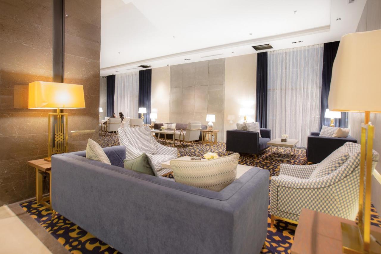 Azar Hotel Ahad Rafidah Екстериор снимка