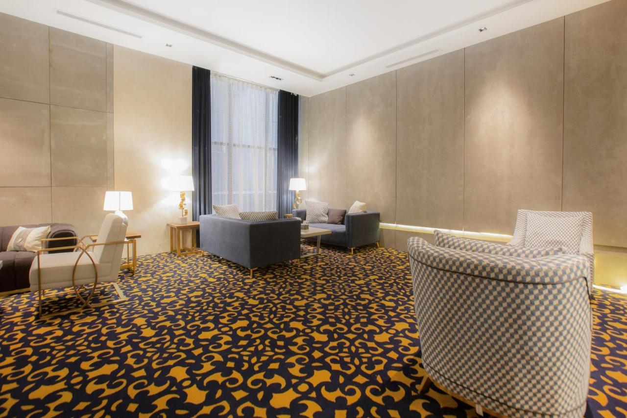 Azar Hotel Ahad Rafidah Екстериор снимка