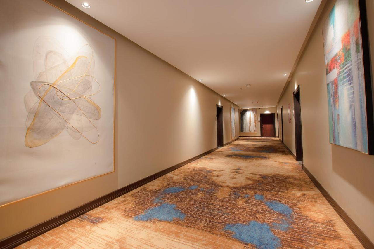 Azar Hotel Ahad Rafidah Екстериор снимка