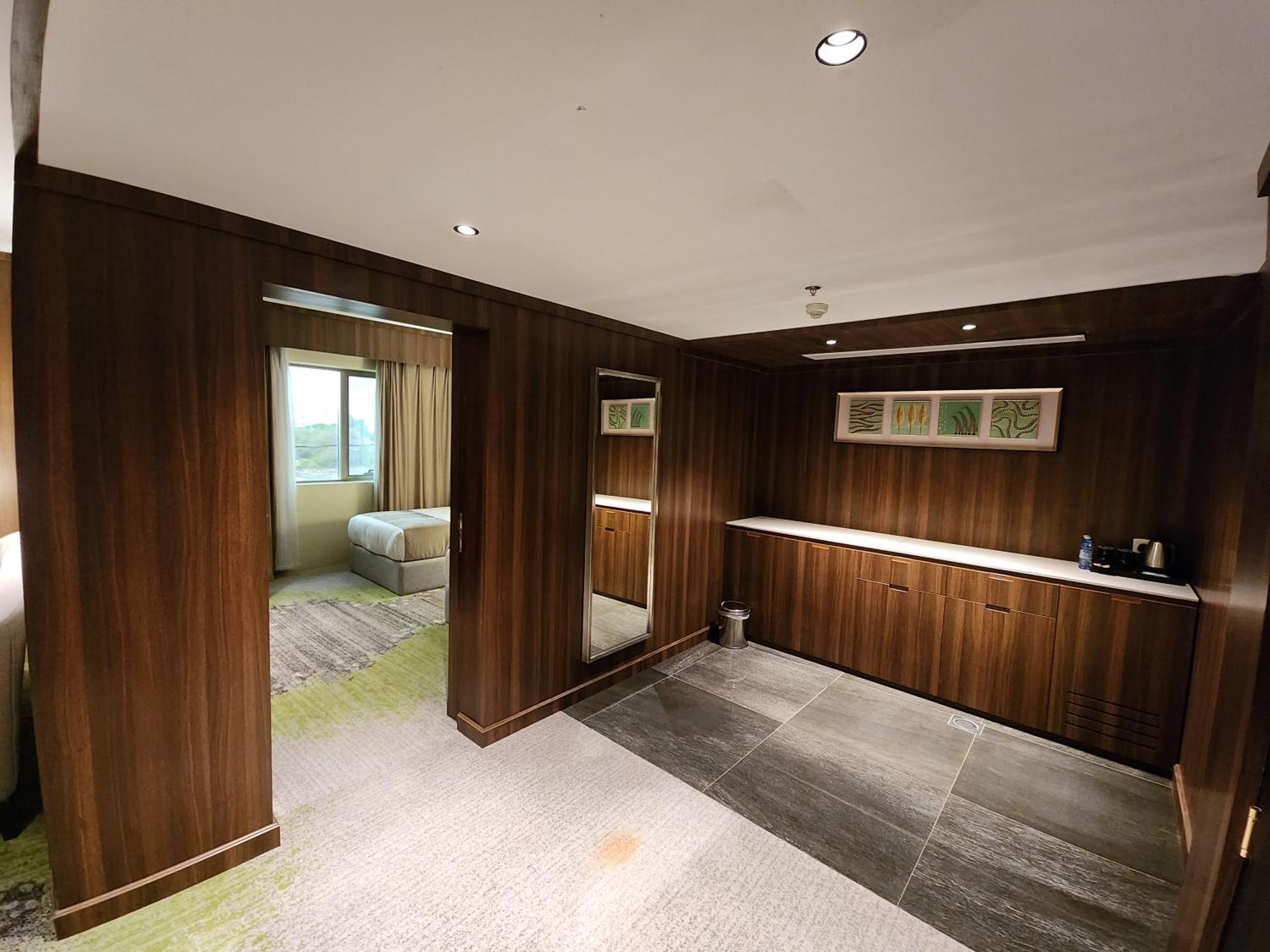 Azar Hotel Ahad Rafidah Екстериор снимка