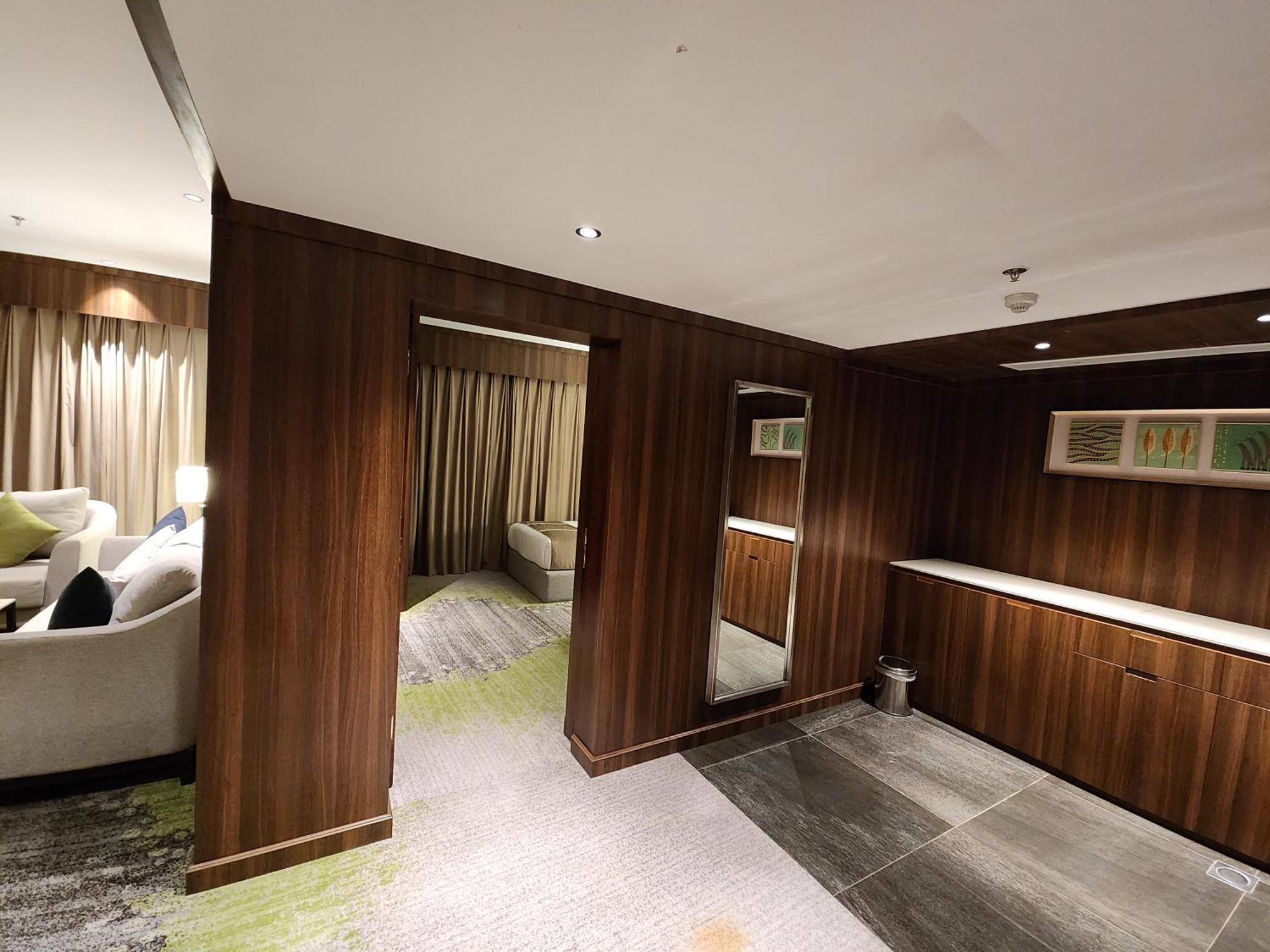 Azar Hotel Ahad Rafidah Екстериор снимка