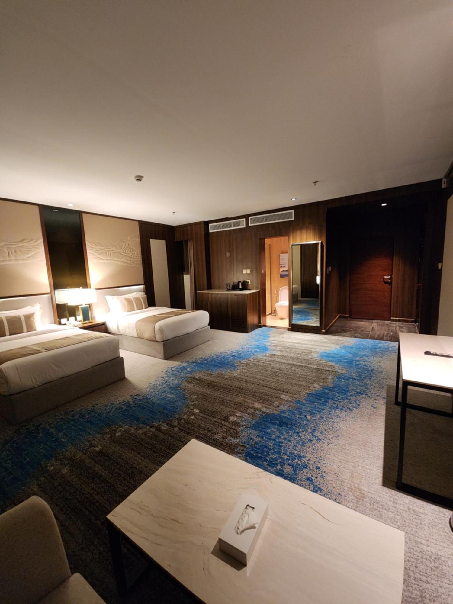 Azar Hotel Ahad Rafidah Екстериор снимка
