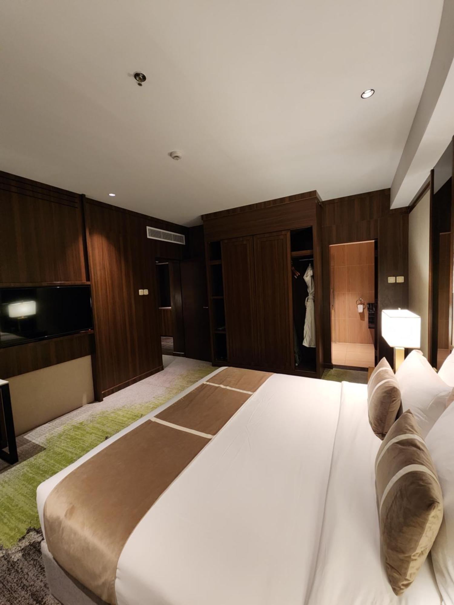 Azar Hotel Ahad Rafidah Екстериор снимка