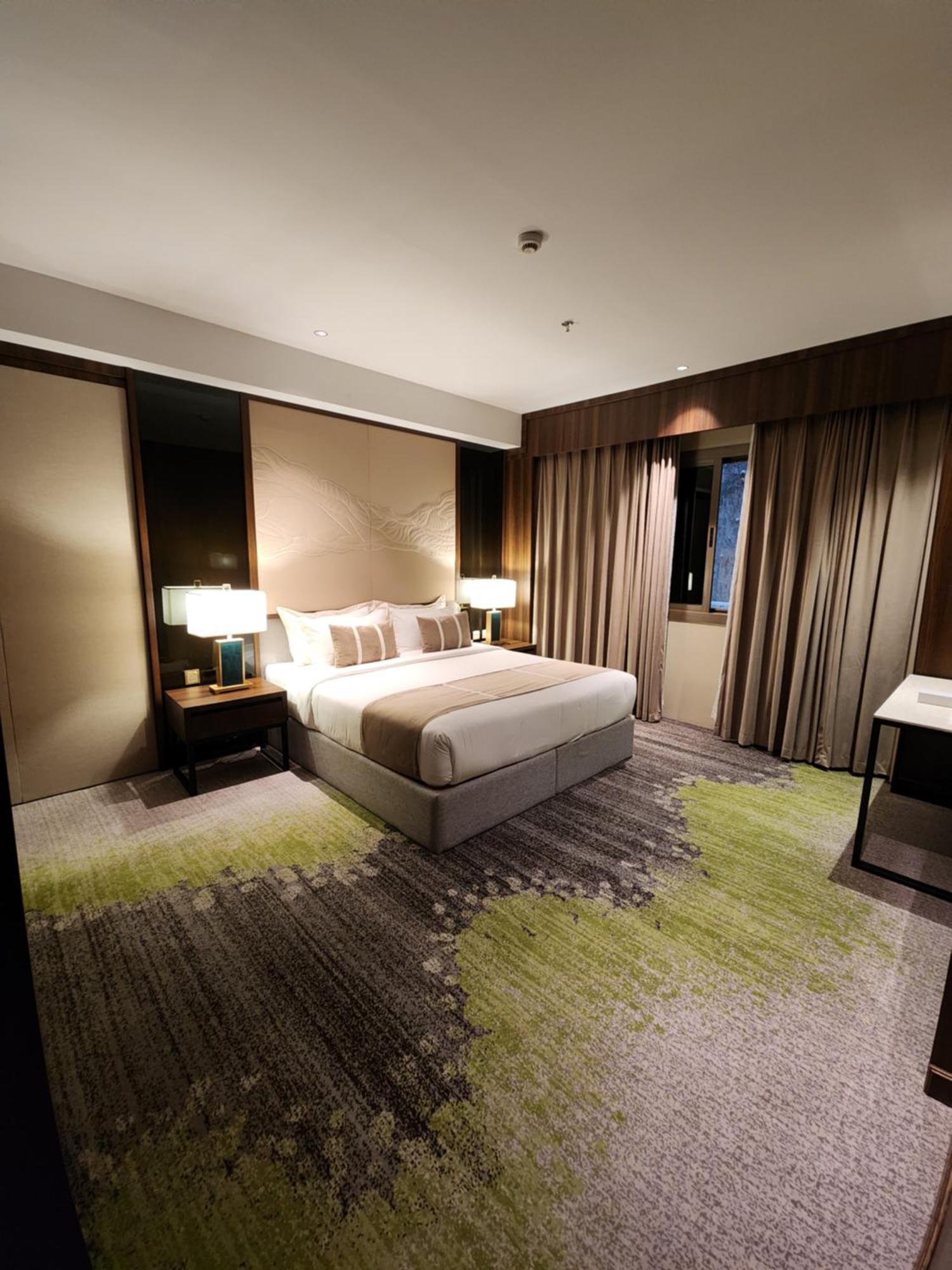 Azar Hotel Ahad Rafidah Екстериор снимка