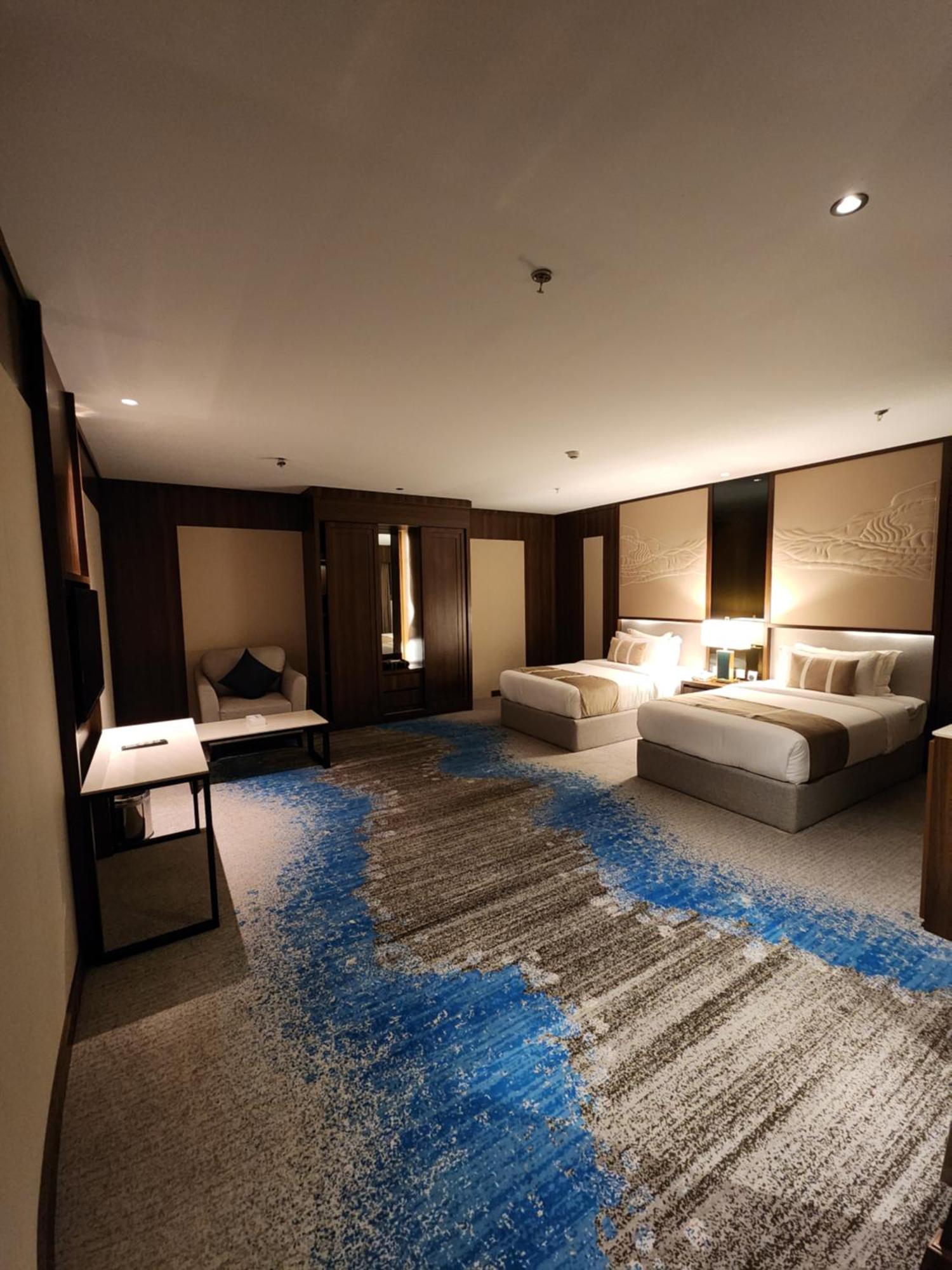 Azar Hotel Ahad Rafidah Екстериор снимка