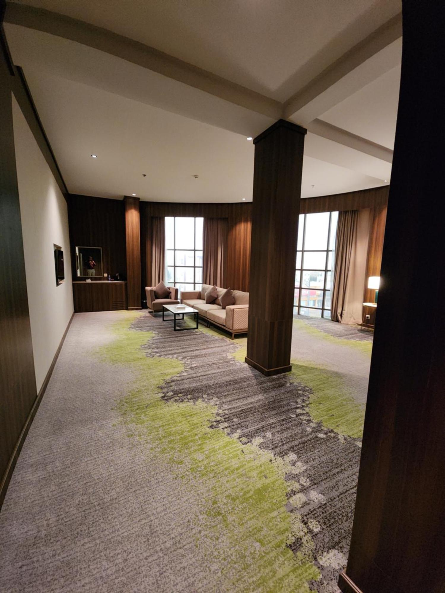 Azar Hotel Ahad Rafidah Екстериор снимка